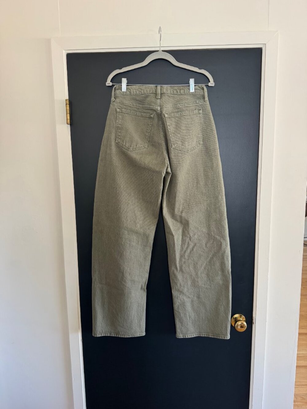 Abercrombie High Rise Barrel Olive Jean - Picture 4 of 4